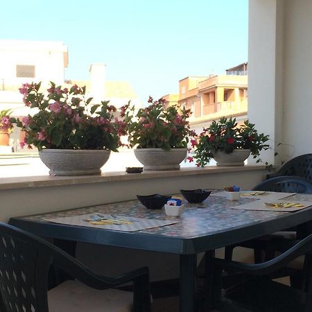 Lambruschini 69 Bed & Breakfast Fiumicino Exterior photo